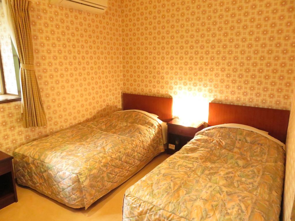 Nikko Pension L'Escale Buitenkant foto